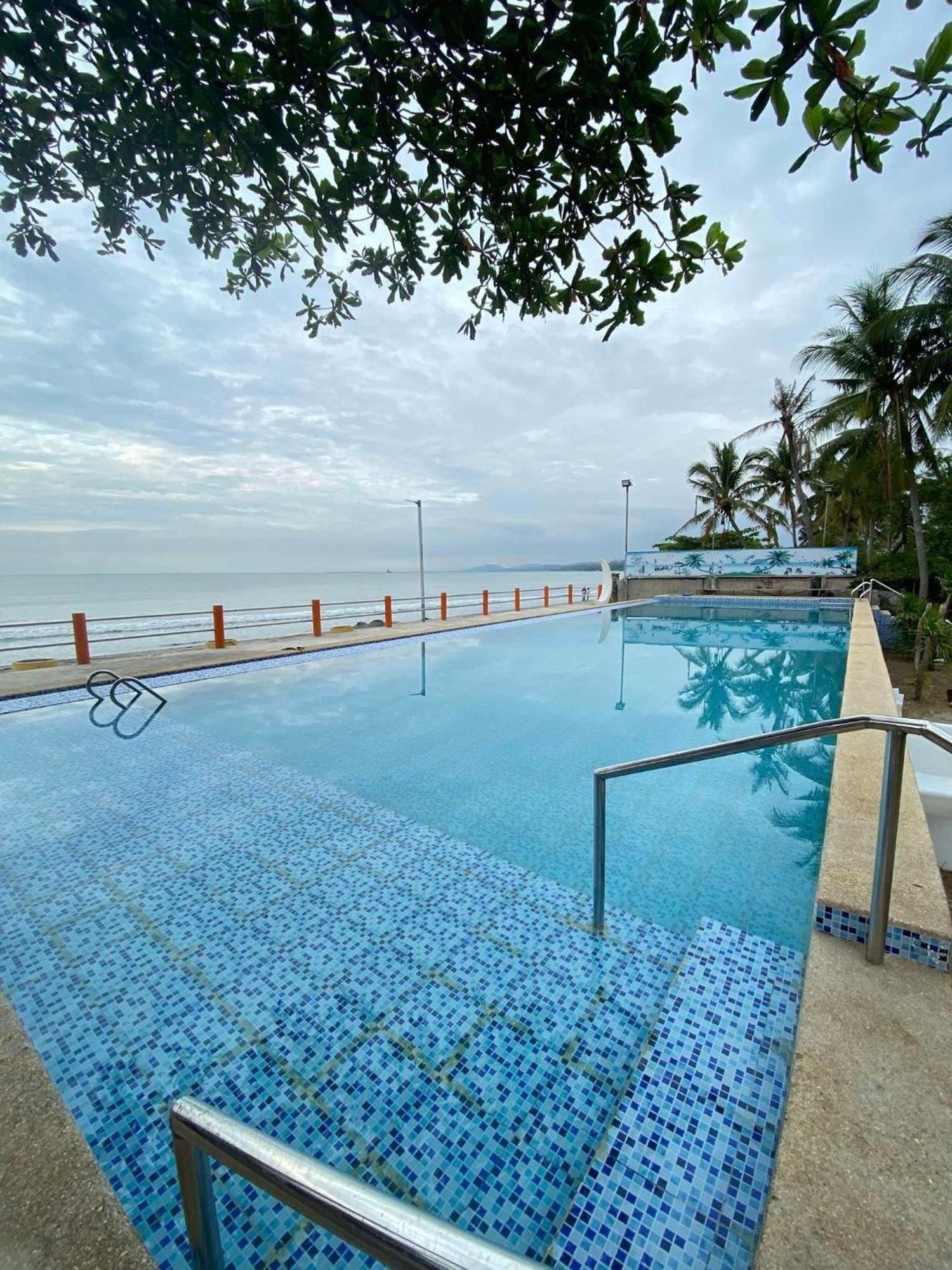 Happy Ripples Beach Resort Mabilao 외부 사진